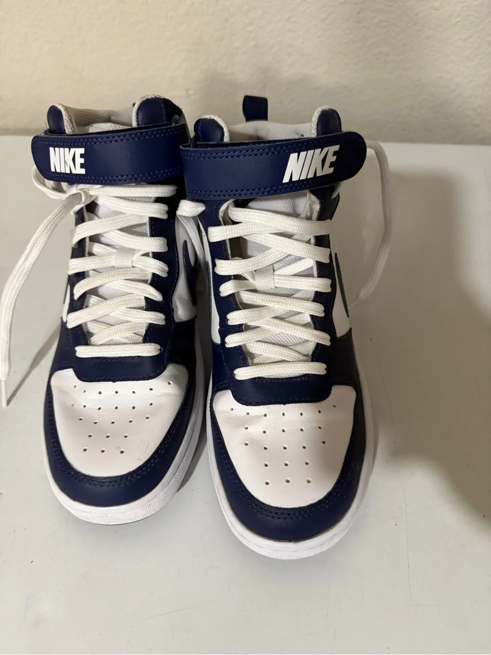 Nike Kids High-Top Sneakers in Navy and White